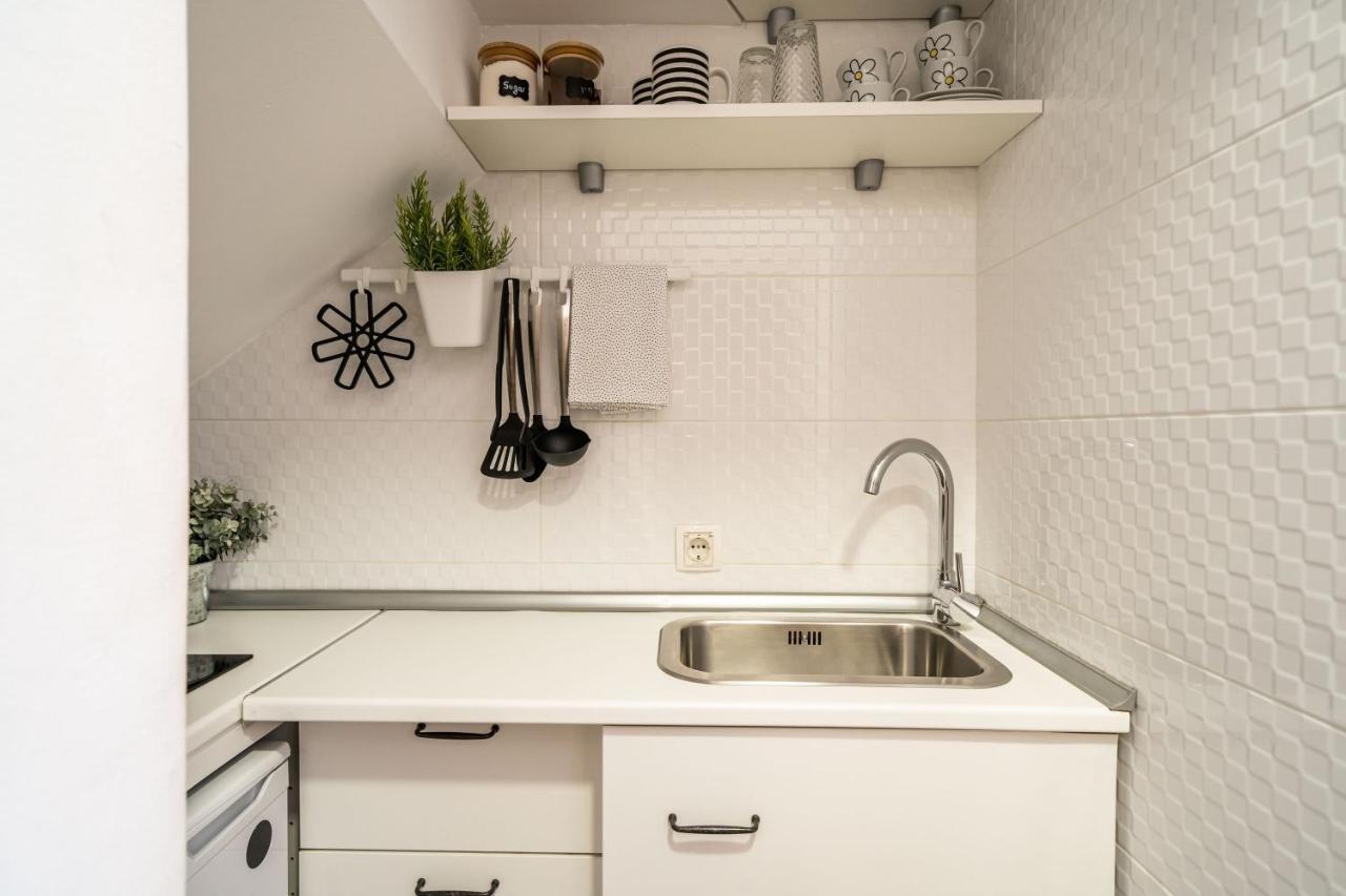 Stay U-Nique Studio Apartment In Орасац Екстер'єр фото