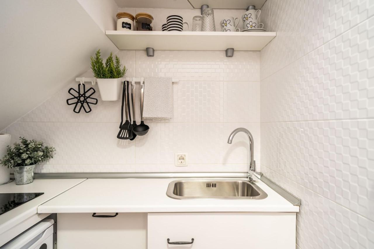 Stay U-Nique Studio Apartment In Орасац Екстер'єр фото
