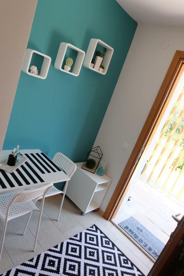 Stay U-Nique Studio Apartment In Орасац Екстер'єр фото